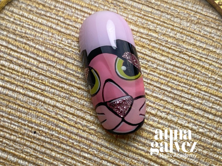 Pantera Rosa Nail Art